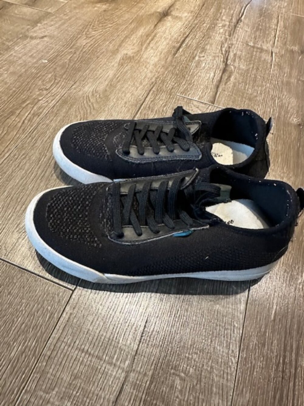 Vessi Weekend shoes size 8 womens, 7 mens